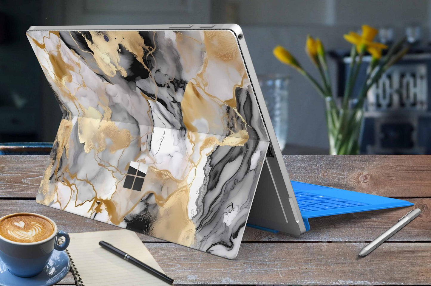 Microsoft Surface Pro 10 Skin Design Vinyl Premium Folie Modellwahl Motiv Gold black Aufkleber skins4u
