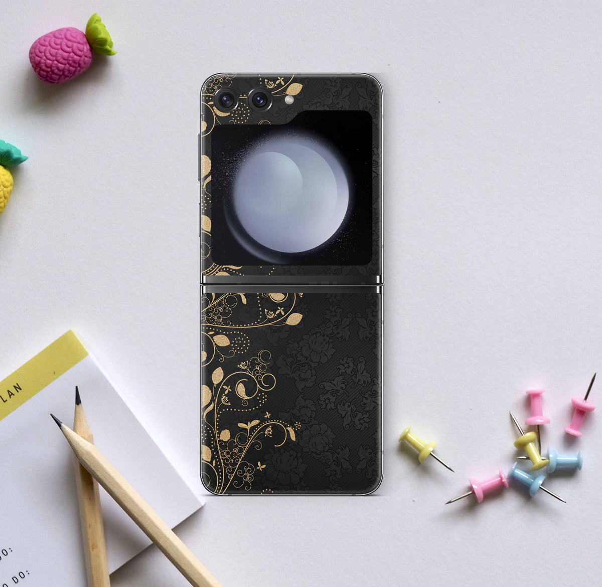 Samsung Galaxy Z Flip5 Skins Design Vinyl Premium Folien Kratzerschutz Motiv Darkmoon Aufkleber skins4u