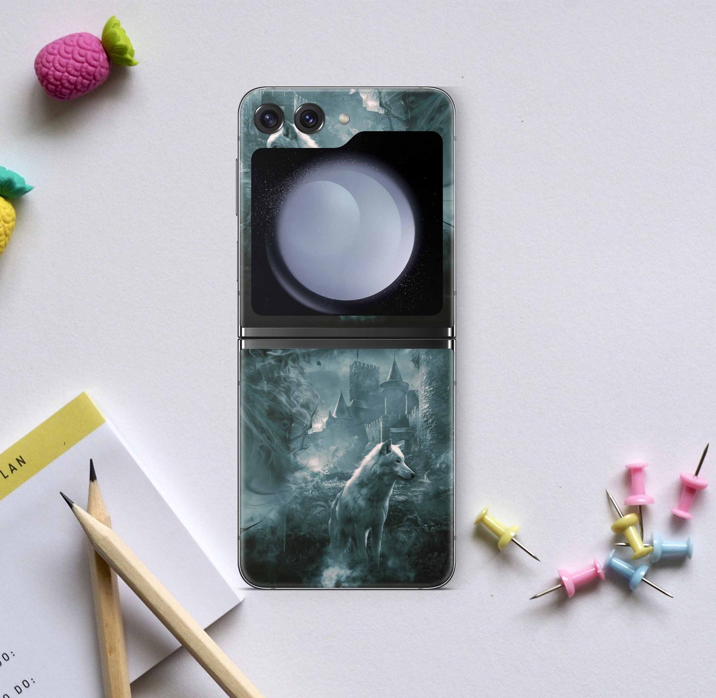 Samsung Galaxy Z Flip5 Skins Design Vinyl Premium Folien Kratzerschutz Motiv Ghost Wolf Aufkleber skins4u