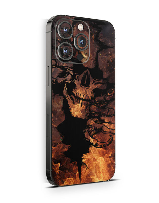 iPhone 16 Skin Schutzfolie Aufkleber Design Vinyl Folie Skull on Fire Aufkleber Skins4u