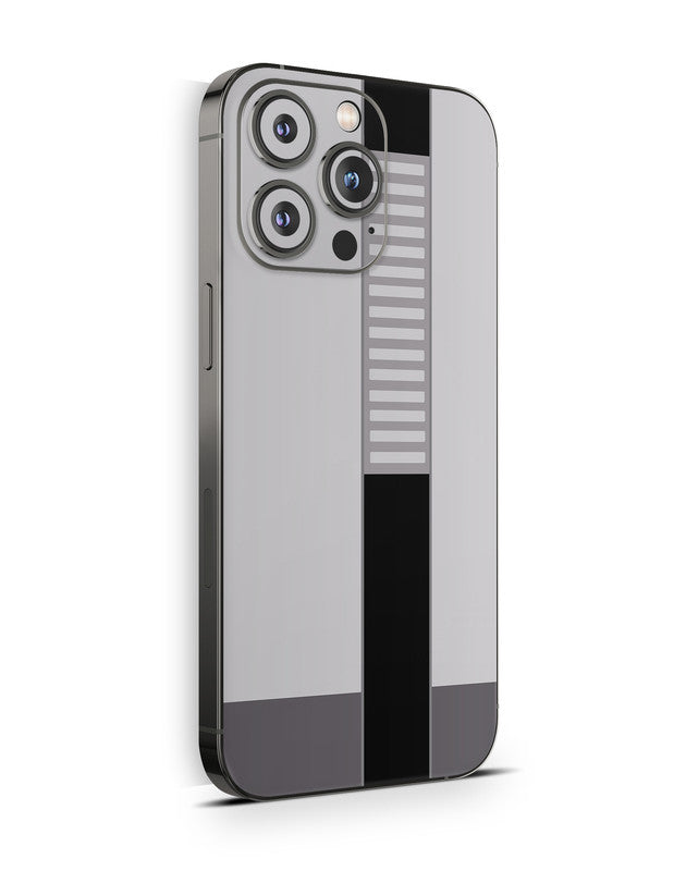 iPhone 16 Skin Schutzfolie Aufkleber Design Vinyl Folie Retro NES Aufkleber Skins4u