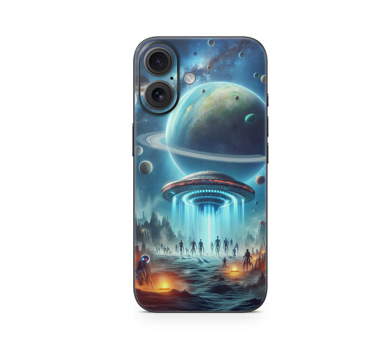 iPhone 17 Skin Design Schutzfolie Vinyl Cover Aliens Arives Aufkleber Skins4u