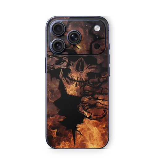 iPhone 17 Pro Max Skin Vinyl Schutzfolie Cover Aufkleber Skull-on-Fire Aufkleber Skins4u