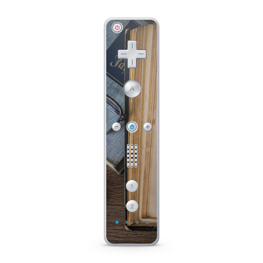 Nintendo Wii Remote Skin Schutz Design Folie für die Wii Fernbedienung lesefieber Aufkleber Skins4u